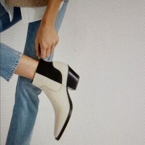 Everlane Bone White Italian Leather Slip on Booties Boho Baddie Size 8